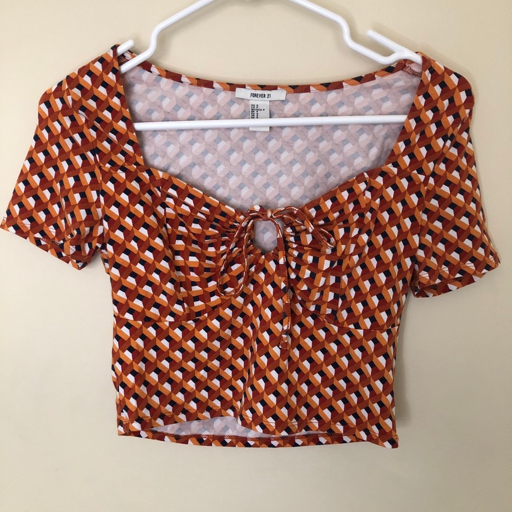 Crop top